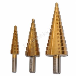 Grąžtai skylės platinimui pakopiniai | Titano nitridas | Ø 4 - 30 mm | 3 vnt. (1624) Grąžtai skylės platinimui pakopiniai | Titano nitridas | Ø 4 - 30 mm | 3 vnt. (1624)